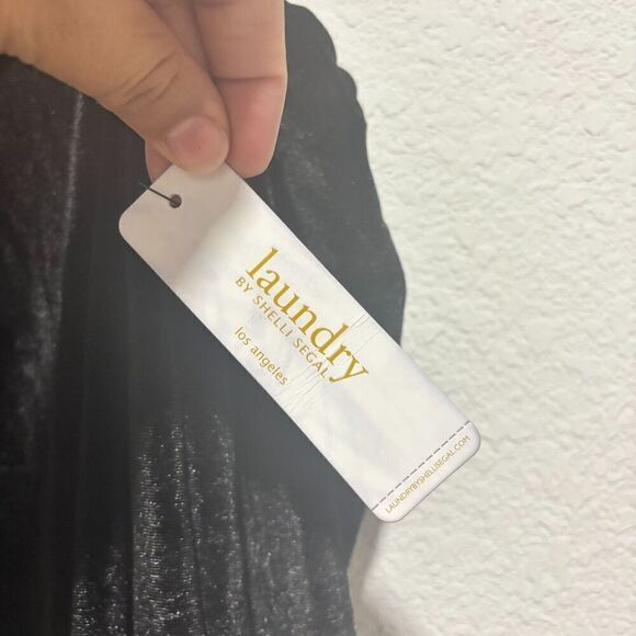 NWT Laundry Shelli Segal Cropped Tent Blouse Top Black Larg Cold Shoulder Velvet - Picture 9 of 10